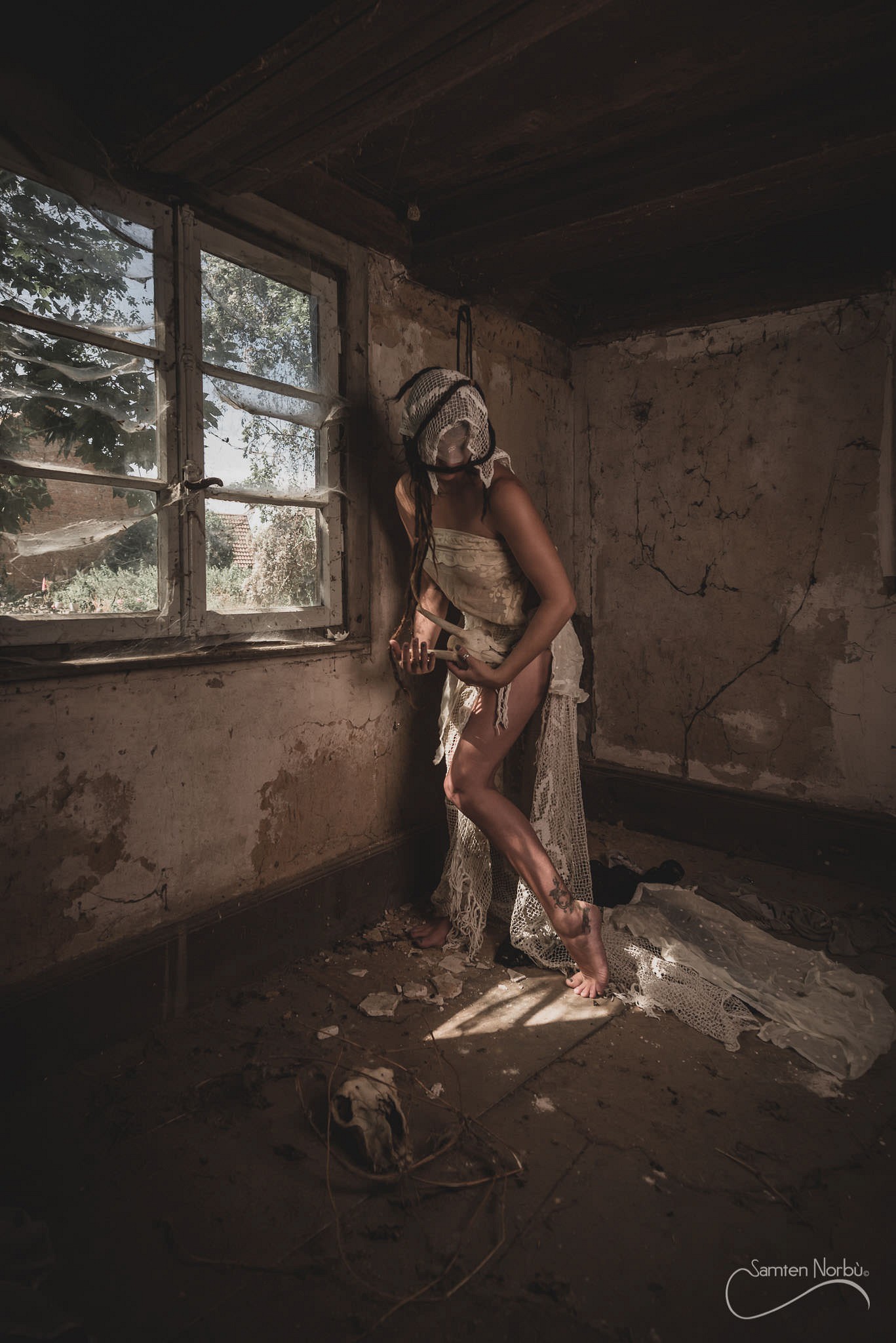 Profanity (NSFW) — photographies de Samten Norbù