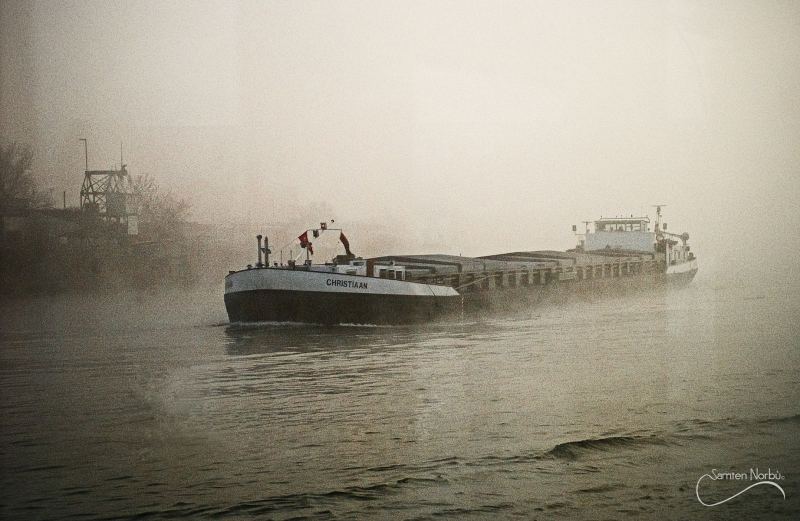 La vie du Rhin — photographie de Samten Norbù