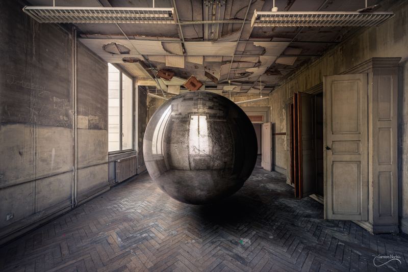 Lieux abandonnés, mais habités (TNS Strasbourg) — photographie de Samten Norbù