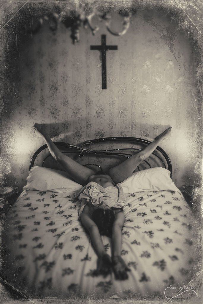 Profanity (NSFW) — photographie de Samten Norbù