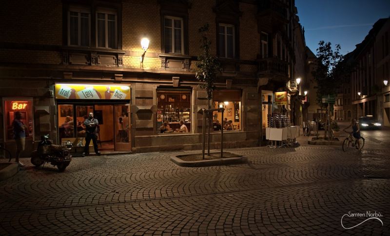 Un café à Strasbourg — photographie de Samten Norbù